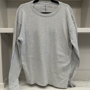 Abercrombie and Finch medium Gray Men's Shirt.  Like new